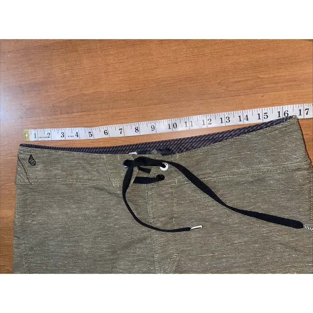Volcom Swim Trunks Men 32 Green Stripes